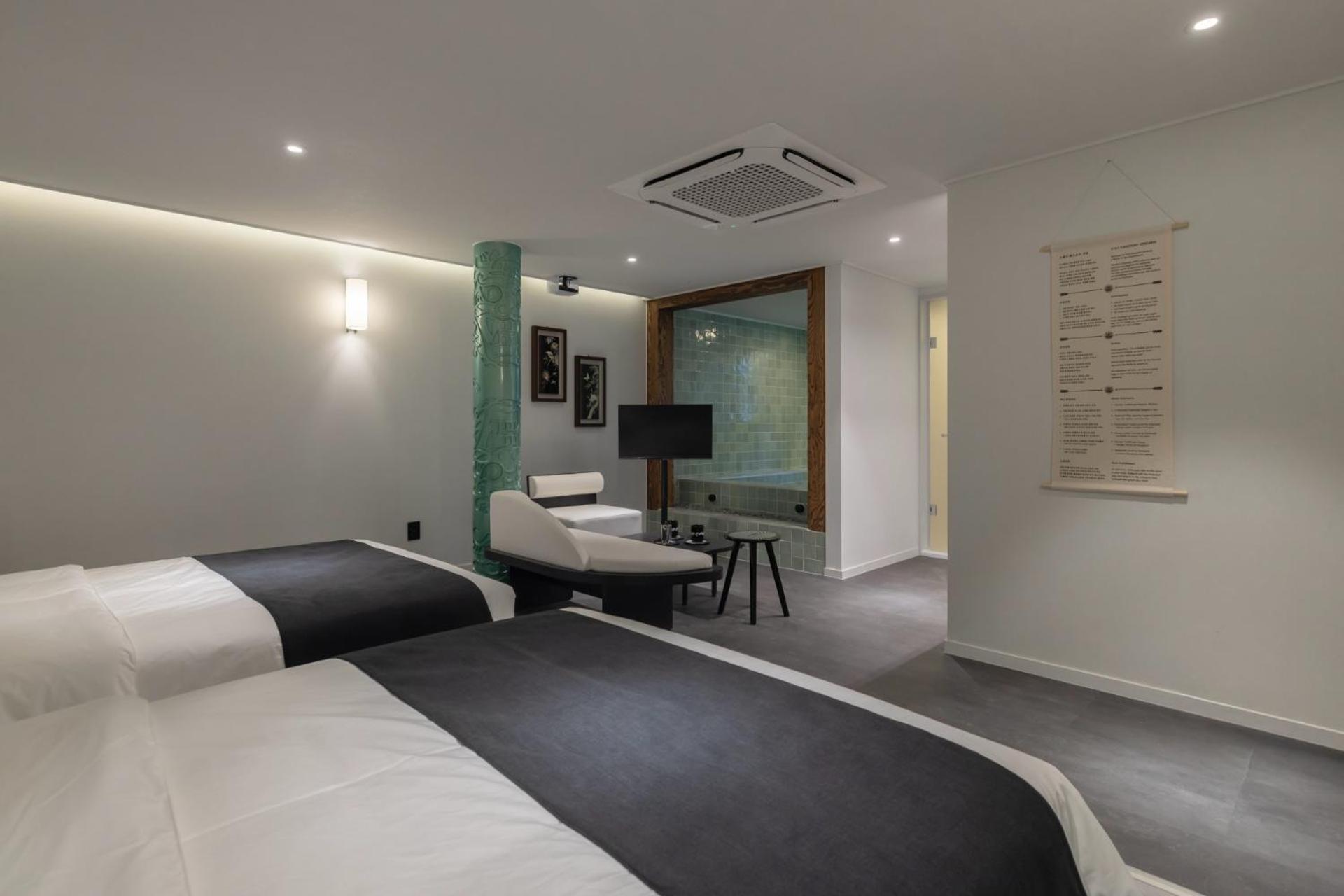 Hotel Passport Sindang